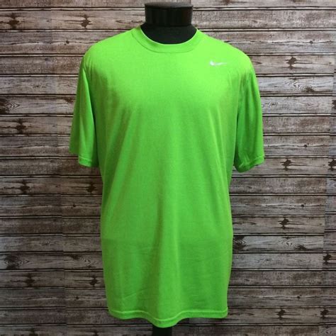 nike shirt neon grün herren|Grüne T.